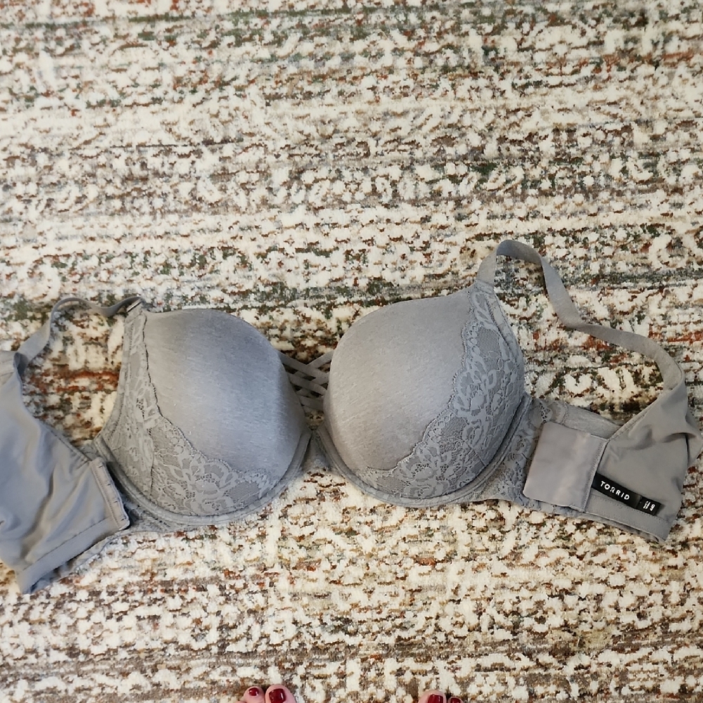 Torrid Elegant Gray Lace Bra